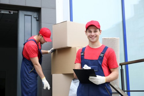 Benefits of using moving trucks for storage